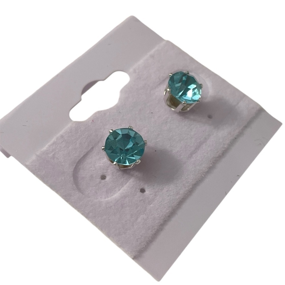 Topaz Blue Stud Earrings Made with Swarovski Crystals Silver Overlay NWOT - Picture 3 of 5